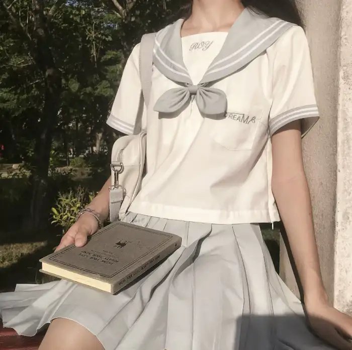 荒村公寓